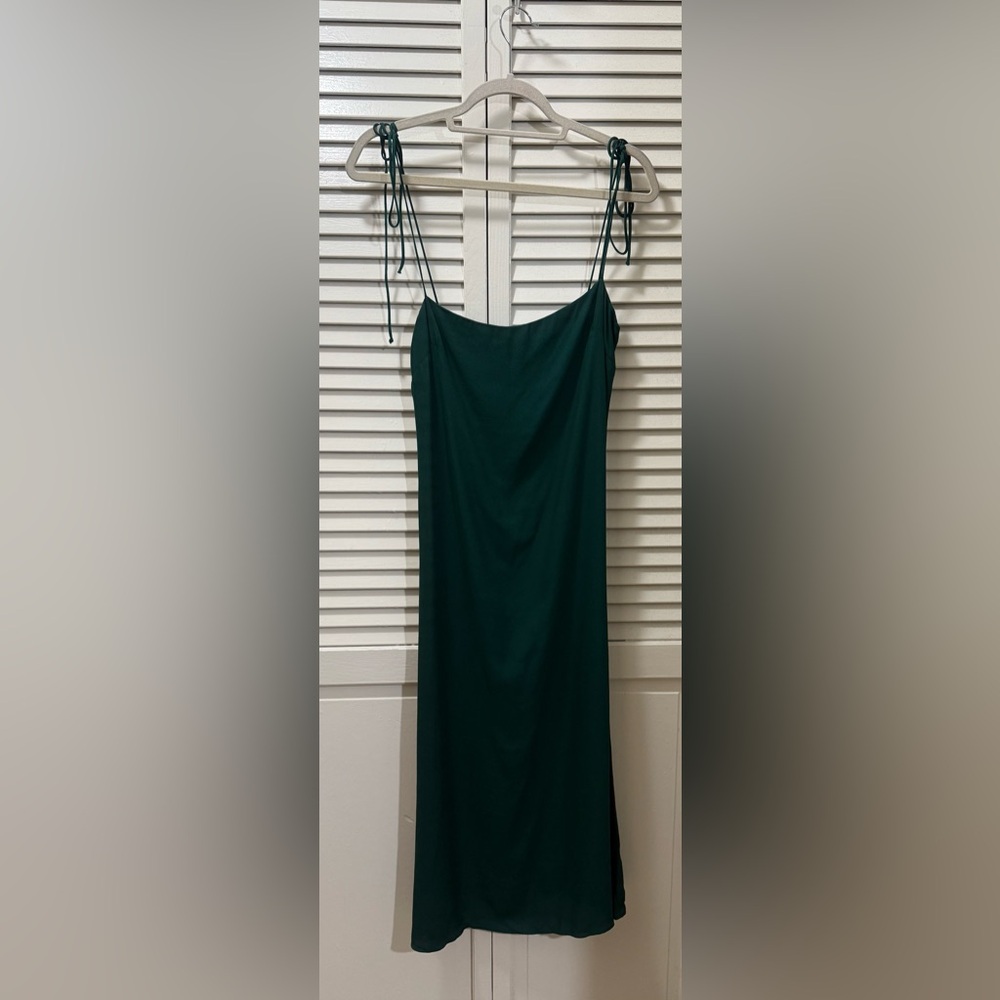 Reformation Finley Strap Shoulders Midi Dress in Forest Green - Picture 3 of 6